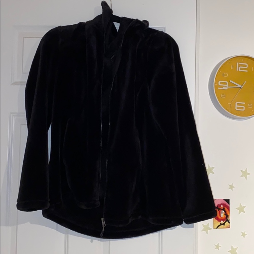 Soft fuzzy thick zip up